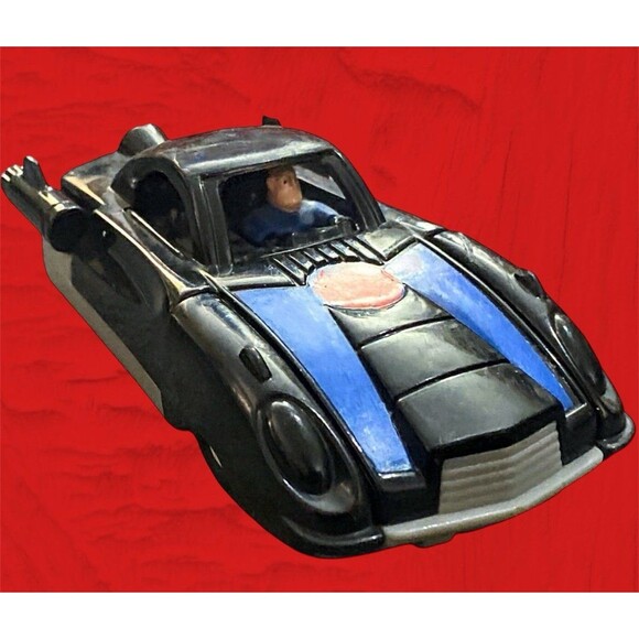 INCREDIMOBILE INCREDICAR Disney’s Incredibles Movie Toy Car McDonald’s #8 NEW - Picture 1 of 3